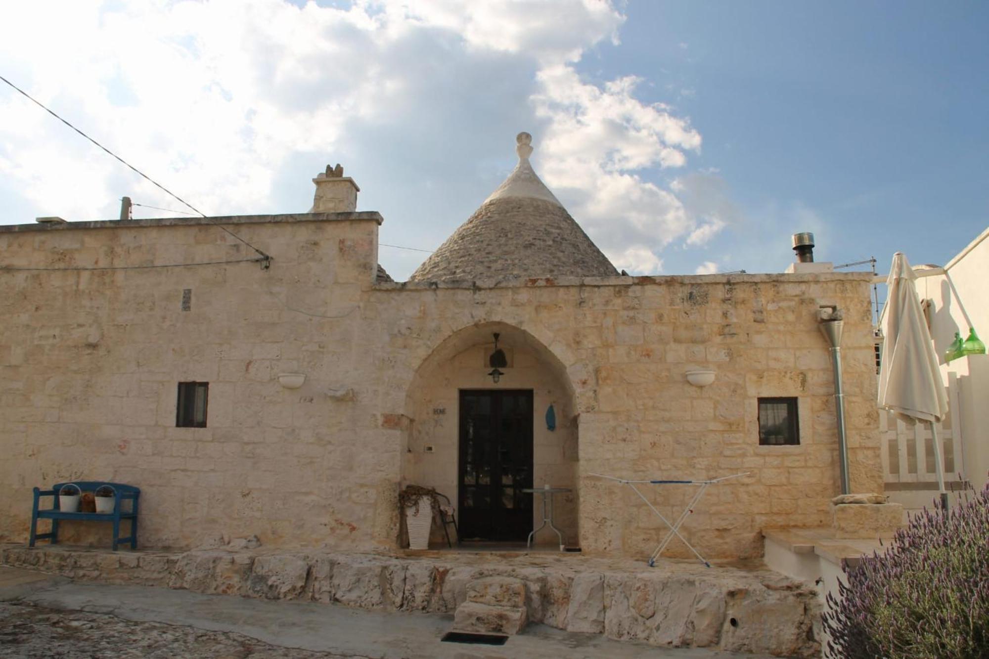 치스테르니노 I Trulli Di Mario 빌라 외부 사진